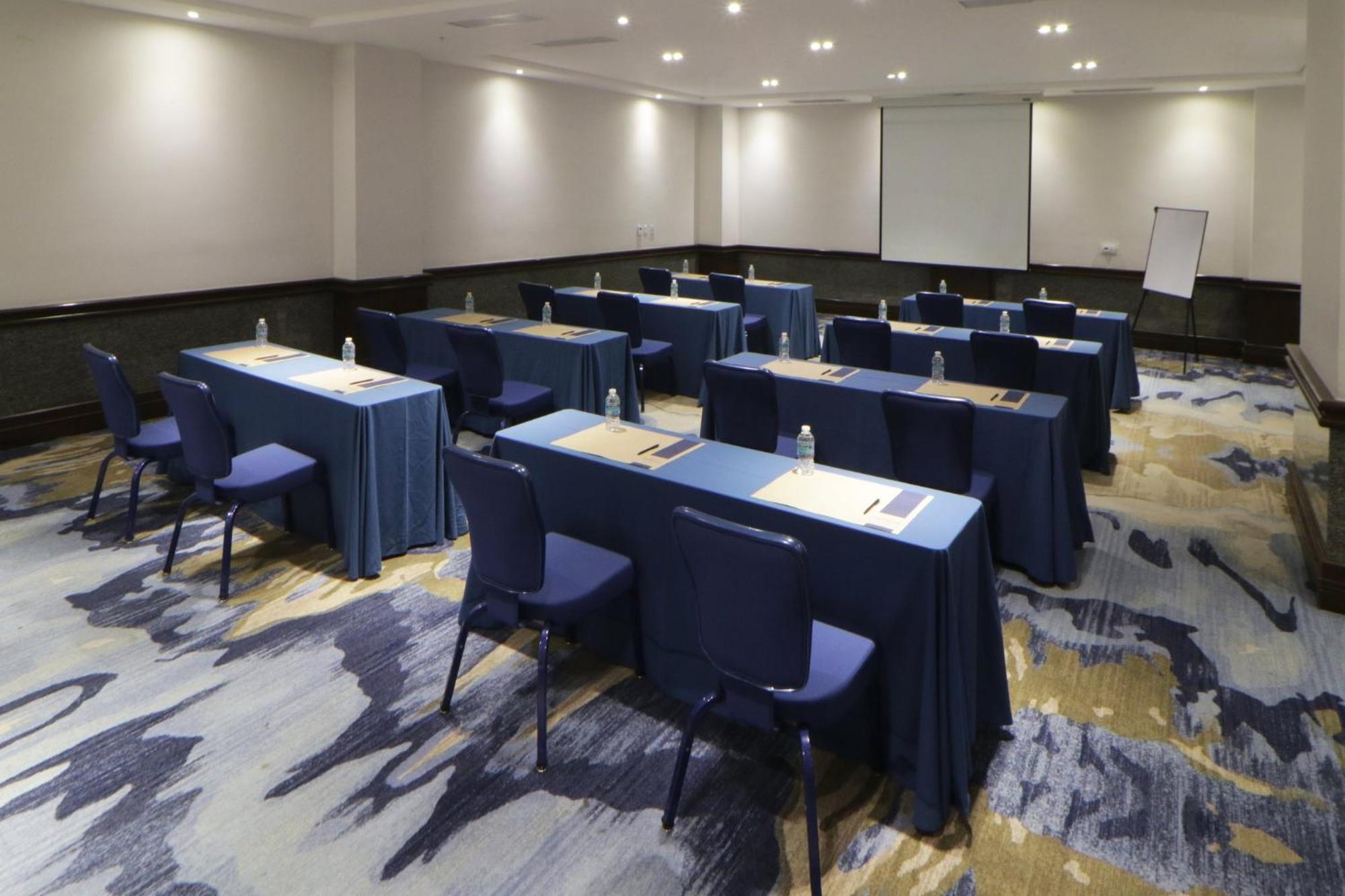 Hotel Indigo Guadalajara Expo By Ihg Luaran gambar