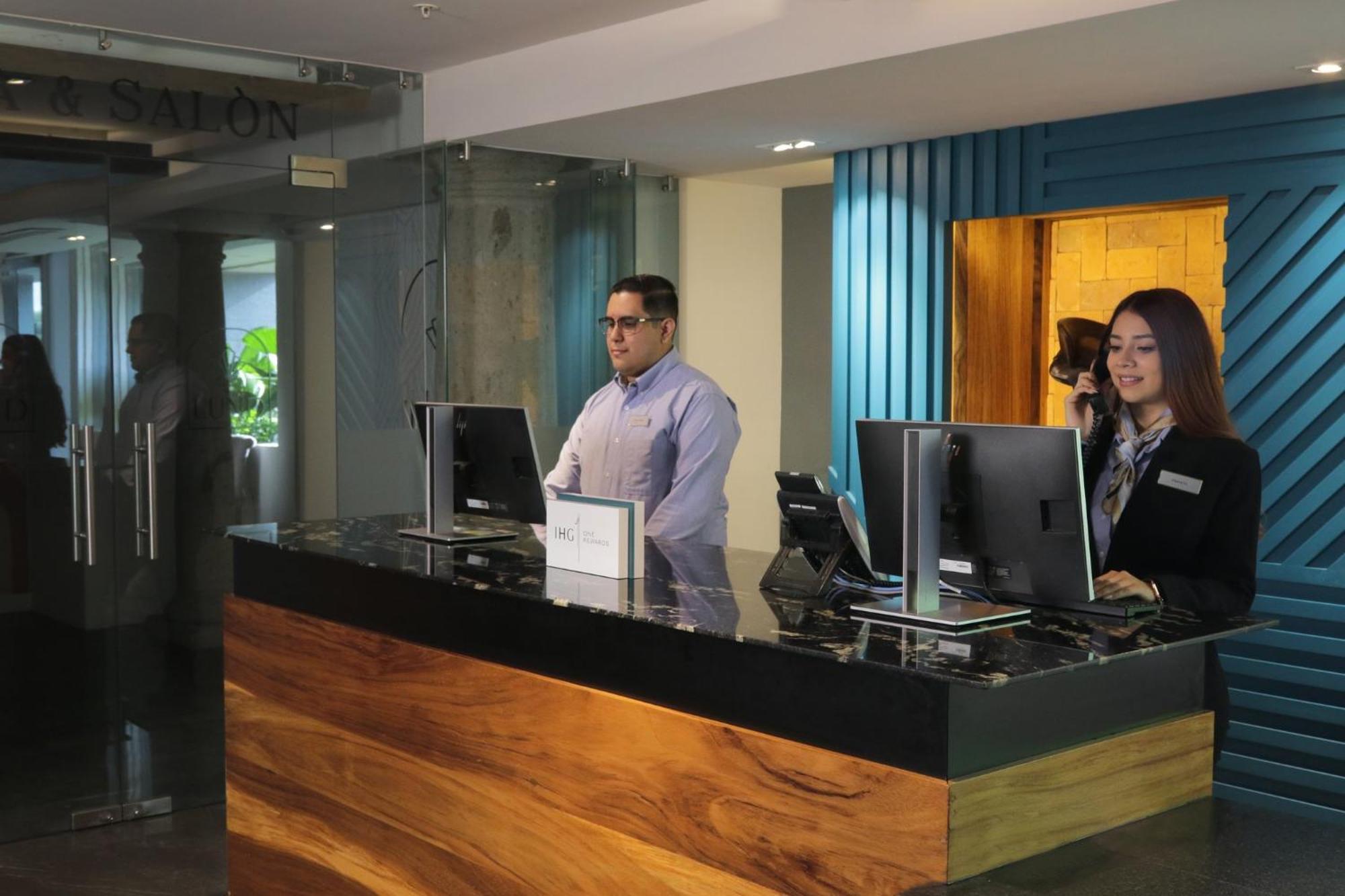 Hotel Indigo Guadalajara Expo By Ihg Luaran gambar