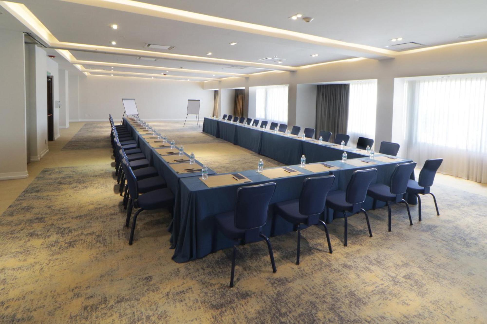 Hotel Indigo Guadalajara Expo By Ihg Luaran gambar